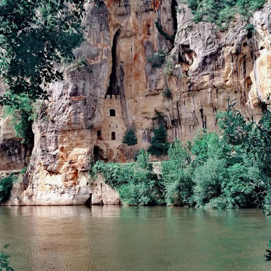Gite Le P'Tit Bassoul Ouvert Toute L'Annee Cenevieres Exterior foto